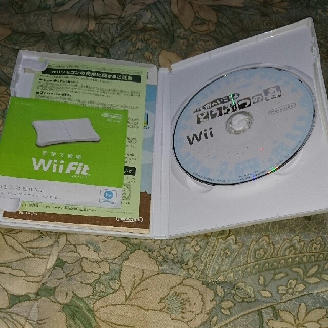 Wii(ウィー)のwiiソフトどうぶつの森 エンタメ/ホビーのゲームソフト/ゲーム機本体(家庭用ゲームソフト)の商品写真