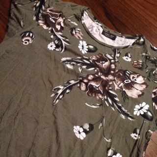 ザラ(ZARA)のZARA ボタニカル(Tシャツ/カットソー(半袖/袖なし))