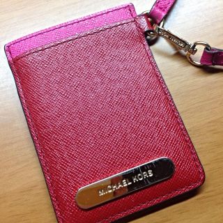 マイケルコース(Michael Kors)のMICHAEL KORS パスケース(名刺入れ/定期入れ)