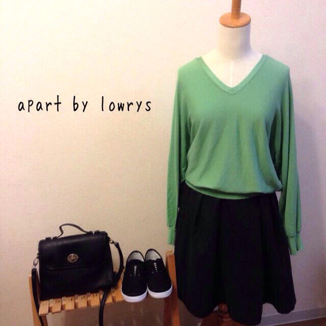 apart by lowrys(アパートバイローリーズ)のきれい色ニット レディースのトップス(ニット/セーター)の商品写真