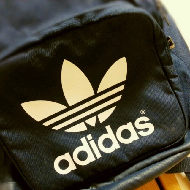 adidas(アディダス)のadidas ◎ リュック レディースのバッグ(リュック/バックパック)の商品写真