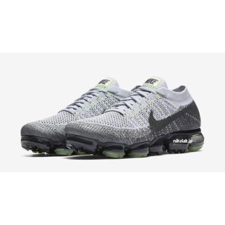 ナイキ(NIKE)のAIR VAPORMAX FLYKNIT E(スニーカー)