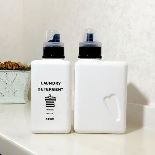 BB-122 ✩︎ラベル付ブック型洗剤ボトル 1000ml  2本✩︎(黒)(容器)