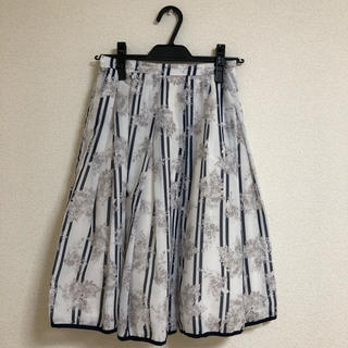 マーキュリーデュオ(MERCURYDUO)のフラワーストライプギャザースカート (ひざ丈スカート)