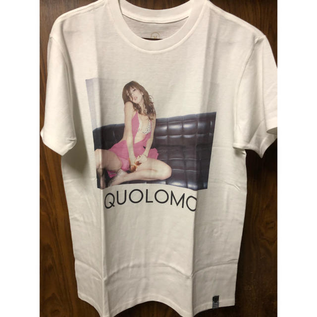 【新品未使用】QUOLOMO ほしのあき Tシャツ