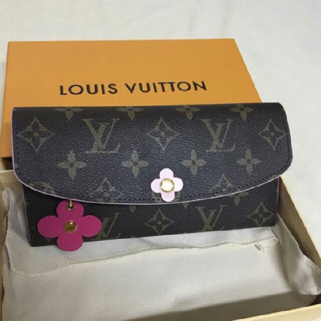 LOUIS VUITTON ポルトフォイユ・エミリー フラワー 長財布