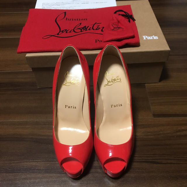 Christian Louboutin(クリスチャンルブタン)のクリスチャンルブタンパンプス レディースの靴/シューズ(ハイヒール/パンプス)の商品写真