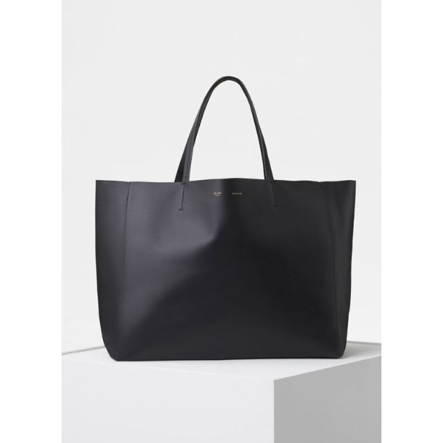 ご専用です！未使用 濃紺 セリーヌ CELINE ホリゾンタルカバ ネイビー-