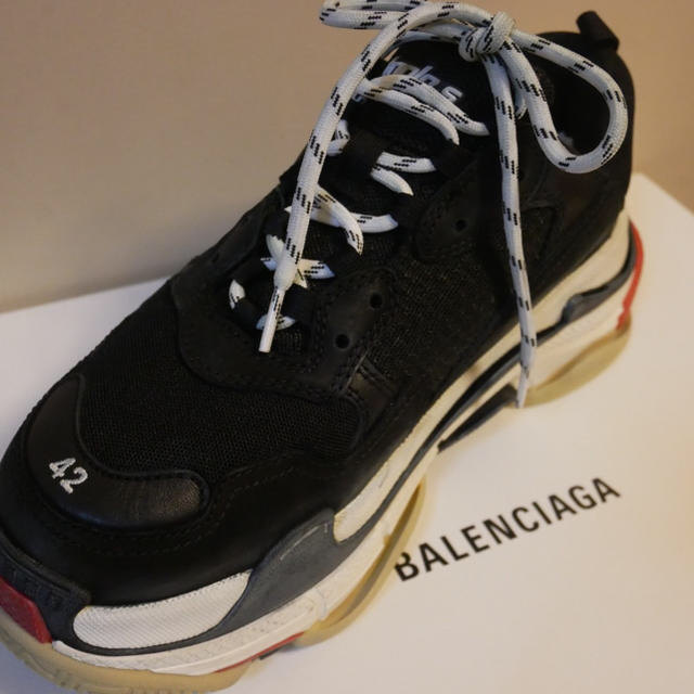 Balenciaga(バレンシアガ)の【国内正規品】BALENCIAGA   triple s 42 メンズの靴/シューズ(スニーカー)の商品写真