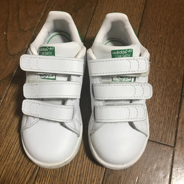 adidas(アディダス)のkidsスタンスミス キッズ/ベビー/マタニティのベビー靴/シューズ(~14cm)(スニーカー)の商品写真