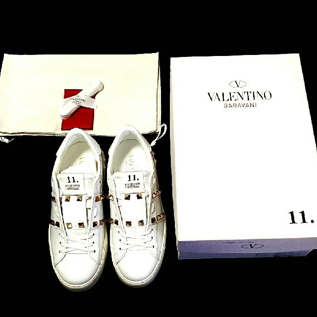 VALENTINO(ヴァレンティノ)のあみしそ様専用　ヴァレンティノ　スニーカー レディースの靴/シューズ(スニーカー)の商品写真