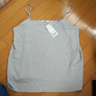 ユニクロ(UNIQLO)の新品　タグ付　UNIQLOドレープキャミソール　XL(キャミソール)