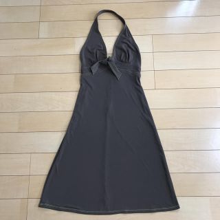 ビーシービージーマックスアズリア(BCBGMAXAZRIA)の【美品】ワンピース ホルターネック☆☆BCBGMAXASRIA(ひざ丈ワンピース)