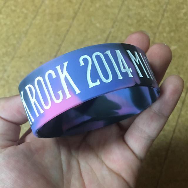 ONE OK ROCK(ワンオクロック)のone ok rock ラバーバンド エンタメ/ホビーのタレントグッズ(ミュージシャン)の商品写真