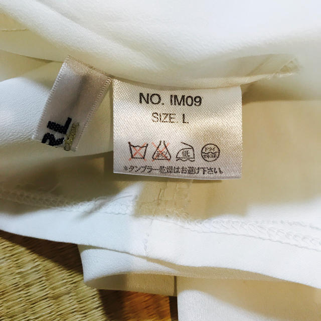 GRL(グレイル)の半袖シャツ♡バックリボン♡サラサラ レディースのトップス(Tシャツ(半袖/袖なし))の商品写真