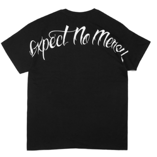 アンディフィーテッド(UNDEFEATED)の黒M UNDEFESTED EAGLE STRIKE TEE アンディ Tシャツ(Tシャツ/カットソー(半袖/袖なし))