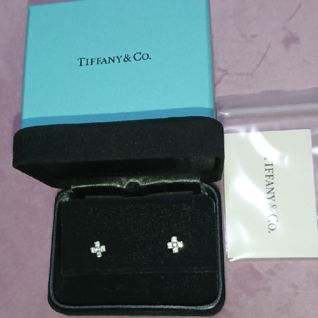 Tiffany & Co. - ティファニー クルーシーフォーム ピアス