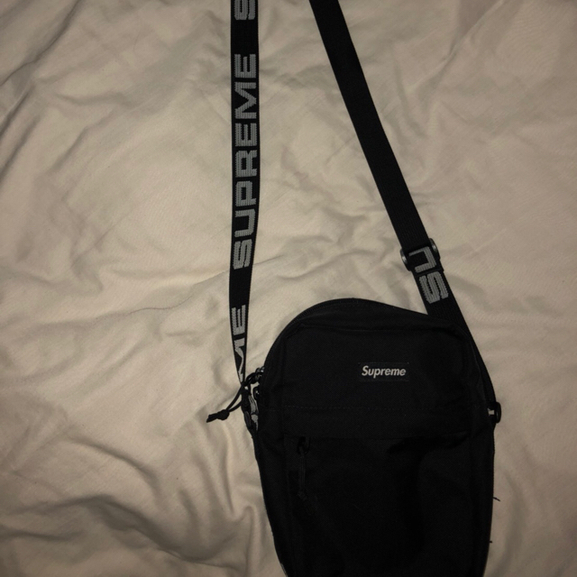 Supreme shoulder bag 18ss