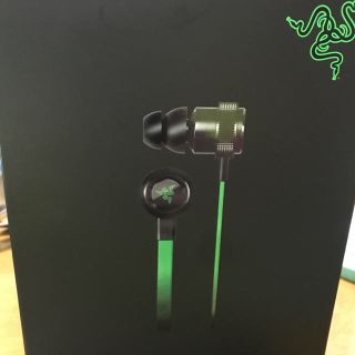 razer イヤホン(ヘッドフォン/イヤフォン)