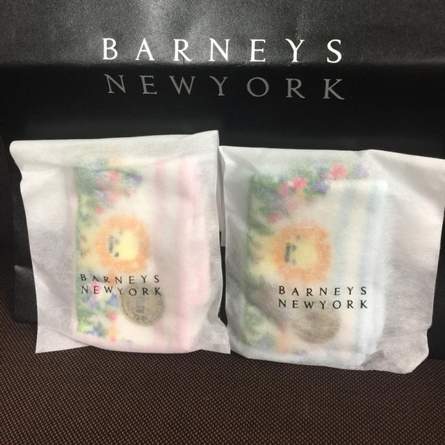 BARNEYS NEW YORK(バーニーズニューヨーク)の希少❤️新品 未使用 フェイラー コラボ ハンカチ レディースのファッション小物(ハンカチ)の商品写真