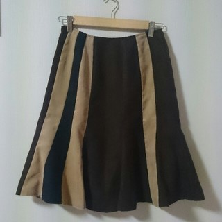 ナチュラルクチュール(natural couture)のスカート(ひざ丈スカート)