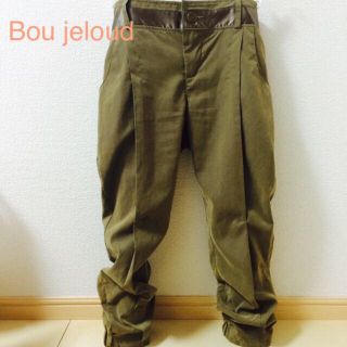 ブージュルード(Bou Jeloud)のBou jeloudパンツ(クロップドパンツ)