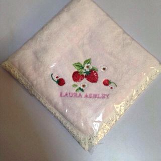 ローラアシュレイ(LAURA ASHLEY)の美品ローラアシュレイ ミニタオル(ハンカチ)