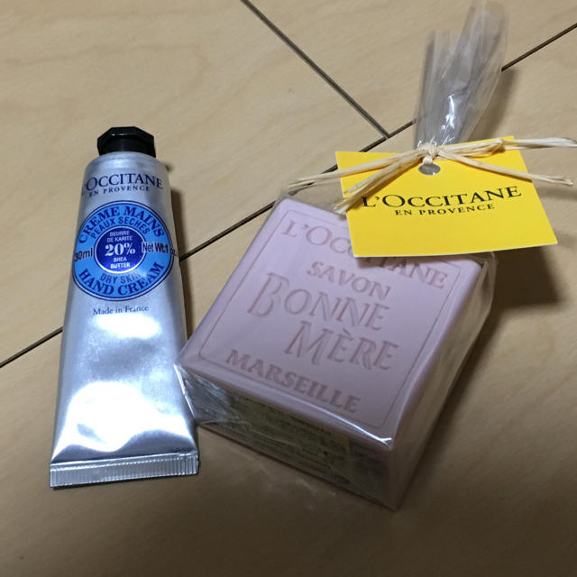 L'OCCITANE(ロクシタン)のロクシタン ハンドクリーム ボンメールソープセット コスメ/美容のボディケア(ハンドクリーム)の商品写真