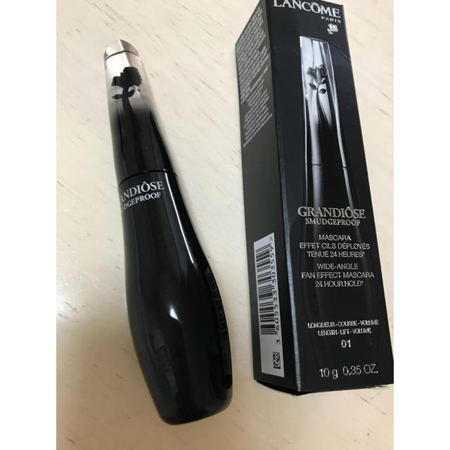 LANCOME(ランコム)の☆専用☆メリンダ様専用☆LANCÔME グランディオーズ01 ブラック コスメ/美容のベースメイク/化粧品(マスカラ)の商品写真