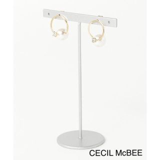 セシルマクビー(CECIL McBEE)の【 新品 】セシルマクビー パール リング ピアス(ピアス)