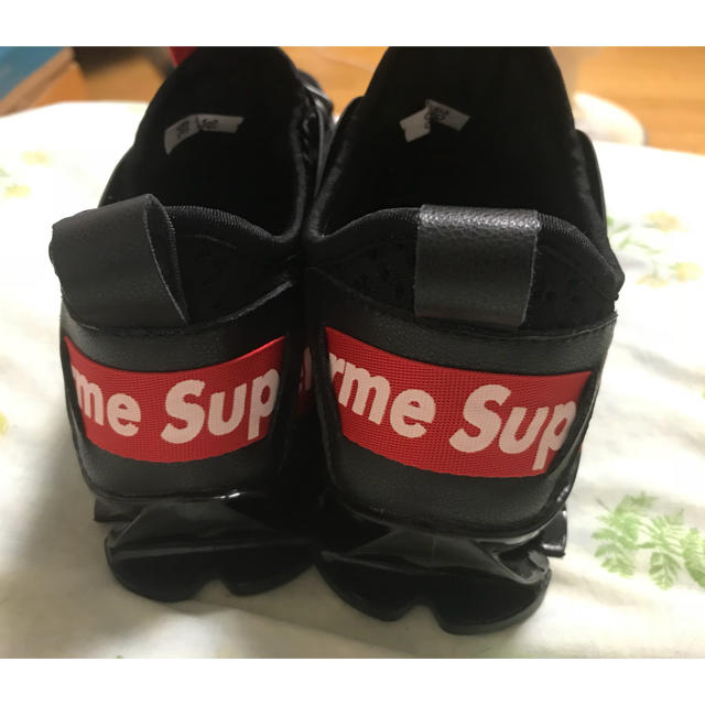 supreme メンズの靴/シューズ(スニーカー)の商品写真