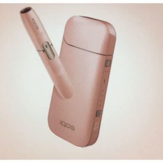 IQOS - 【大人気】新型アイコス2.4plus（ロゼ ピンク） 日本で使えるコンセントつきの通販｜ラクマ