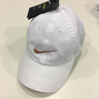 ナイキ(NIKE)のNIKE ナイキコットンキャップ ピンクゴールド ロゴ♡(キャップ)