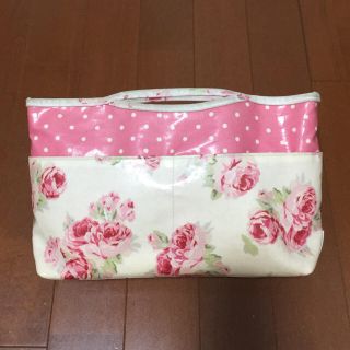 ローラアシュレイ(LAURA ASHLEY)のローラアシュレイ バッグインバッグ(ポーチ)