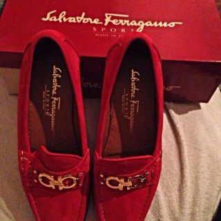 フェラガモ(Ferragamo)のフェラガモ  シューズほぼ新品♡(ローファー/革靴)