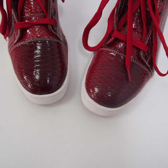 【新品】ハイカットスニーカー 赤 シンプル 25.5程度 (1) 26 メンズの靴/シューズ(スニーカー)の商品写真