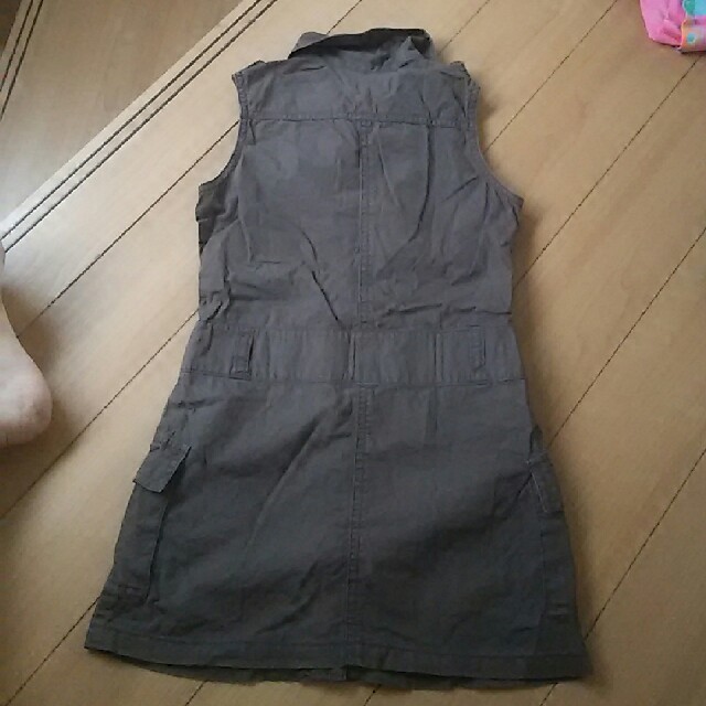 UNIQLO(ユニクロ)の110センチワンピース キッズ/ベビー/マタニティのキッズ服女の子用(90cm~)(ワンピース)の商品写真