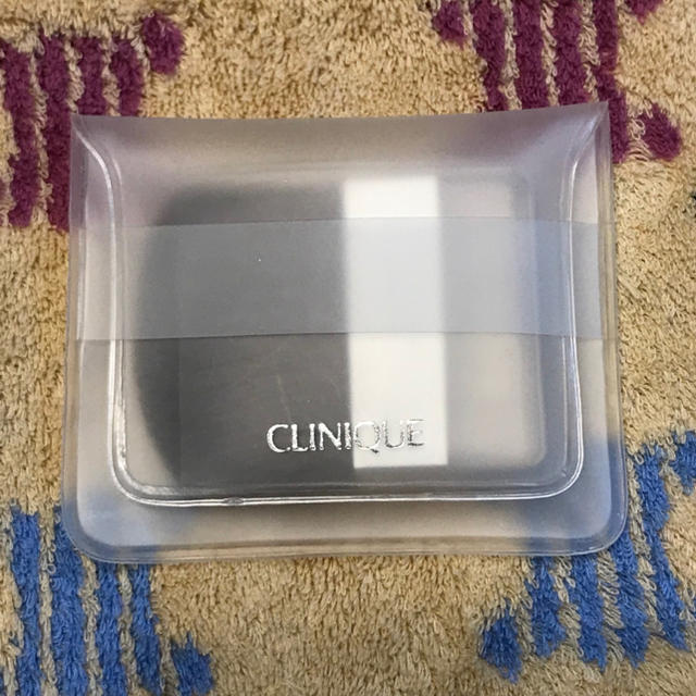 CLINIQUE(クリニーク)のクリニーク ルースパウダー ブラシのみ（ケースつき） コスメ/美容のベースメイク/化粧品(フェイスパウダー)の商品写真