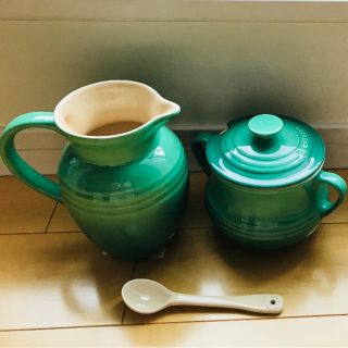 ルクルーゼ(LE CREUSET)の【ヨウリーさん専用】ルクルーゼ  ミルクピッチャー&シュガーポット(食器)