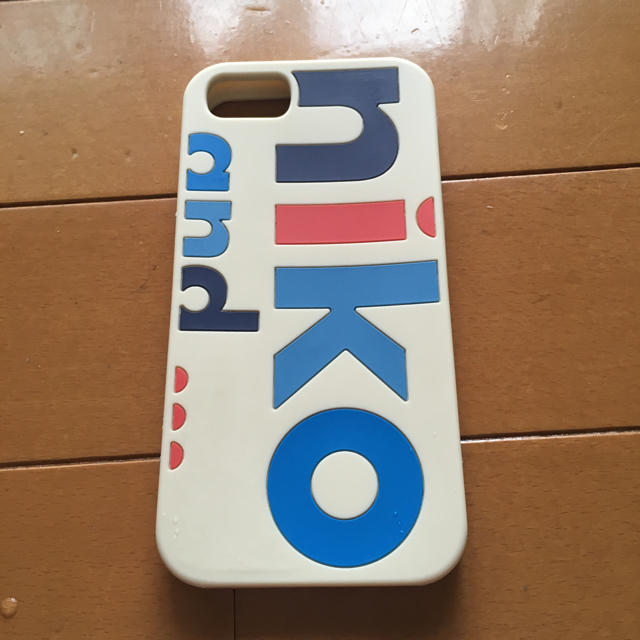 niko and...(ニコアンド)のiPhone6s ケース niko and... スマホ/家電/カメラのスマホアクセサリー(iPhoneケース)の商品写真