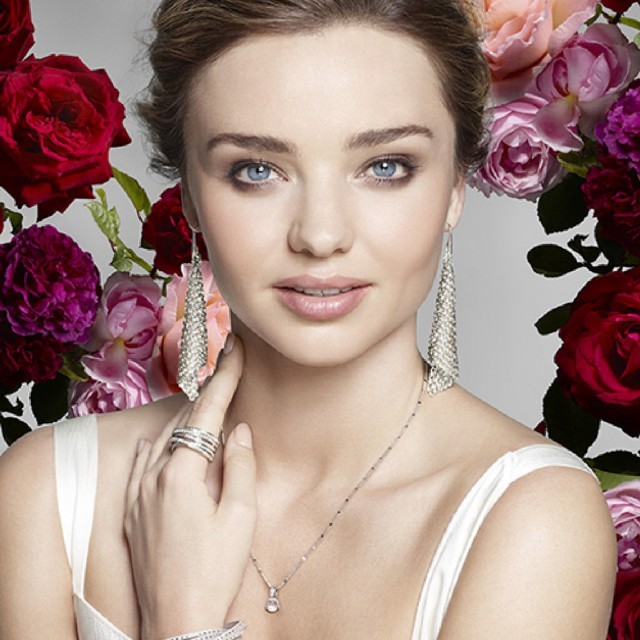 MIRANDA KERR　スワロフスキー　ピアス　バイマ