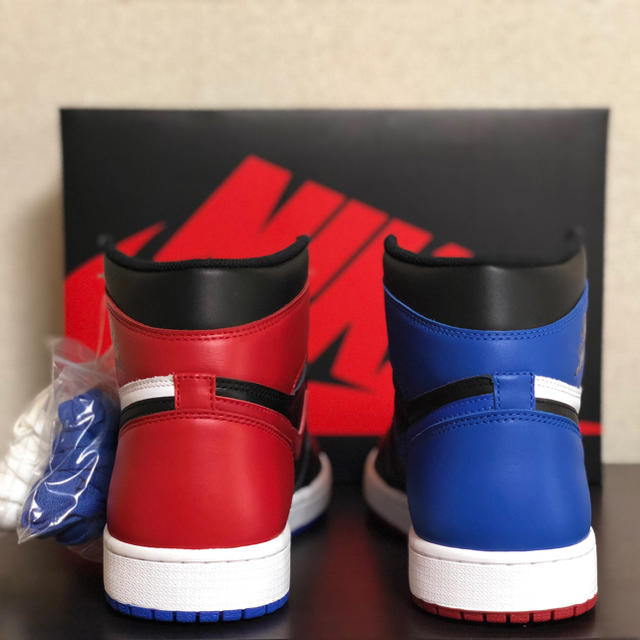 NIKE(ナイキ)の28cm jordan1 top3  新品未使用 メンズの靴/シューズ(スニーカー)の商品写真