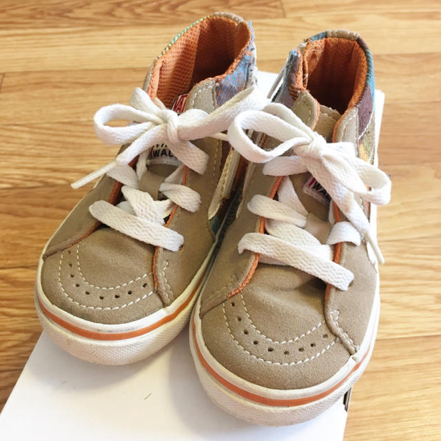 VANS(ヴァンズ)のVANS＊チェック柄ハイカットスニーカー キッズ/ベビー/マタニティのベビー靴/シューズ(~14cm)(スニーカー)の商品写真