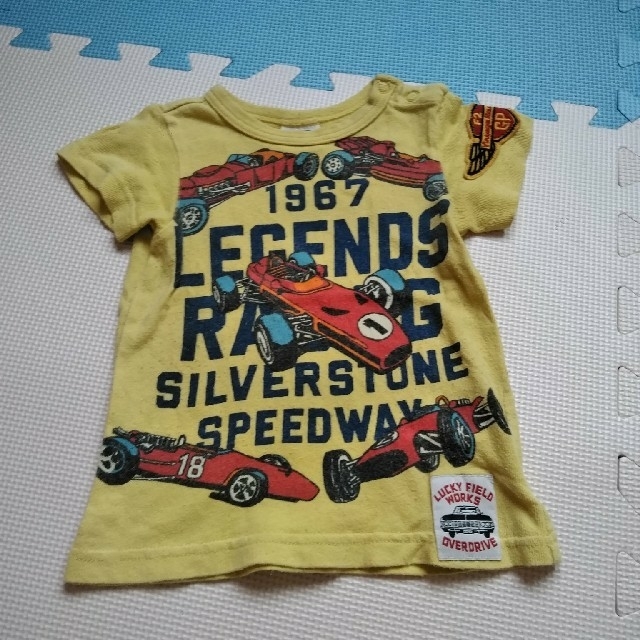 F.O.KIDS(エフオーキッズ)のがーるさん確認用　イエロー　レーシングカーTシャツ　90 キッズ/ベビー/マタニティのキッズ服男の子用(90cm~)(Tシャツ/カットソー)の商品写真