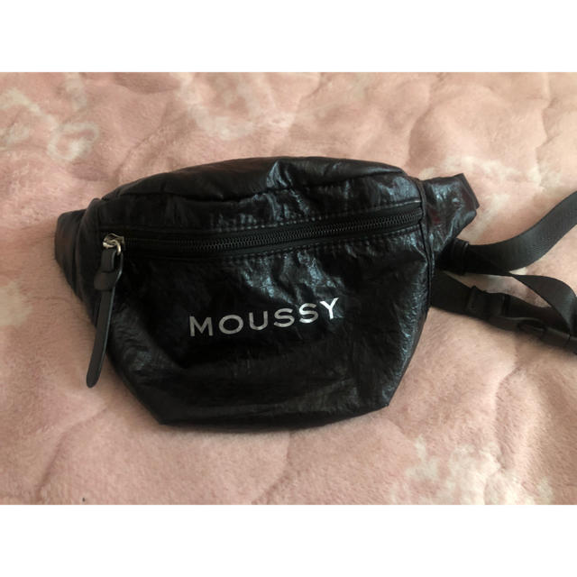 moussy(マウジー)のMOUSSY ウエストポーチ レディースのバッグ(ボディバッグ/ウエストポーチ)の商品写真