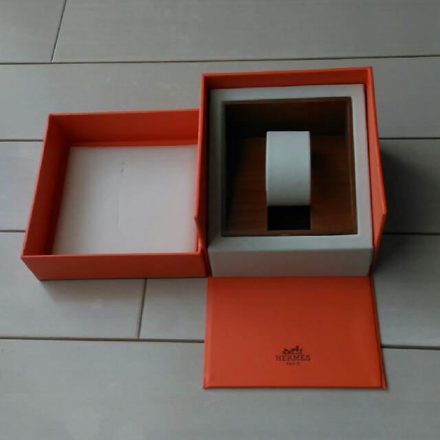 Hermes(エルメス)のHERMES　☆エルメス☆　時計　箱 レディースのファッション小物(腕時計)の商品写真