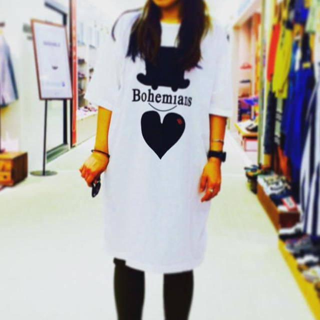 Bohemians(ボヘミアンズ)のボヘミアンズ BIG TEE ワンピース レディースのトップス(Tシャツ(半袖/袖なし))の商品写真