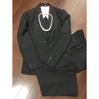 黒のパンツスーツ(スーツ)