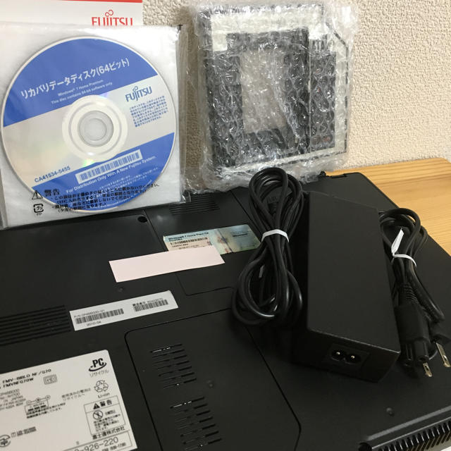 富士通(フジツウ)のFMV BIBLO NF/G70  Windows10 Blu-ray スマホ/家電/カメラのPC/タブレット(ノートPC)の商品写真
