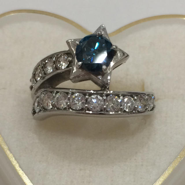 Pt900 ダイヤ トータル1.382ct ブルーダイヤ リング レディースのアクセサリー(リング(指輪))の商品写真